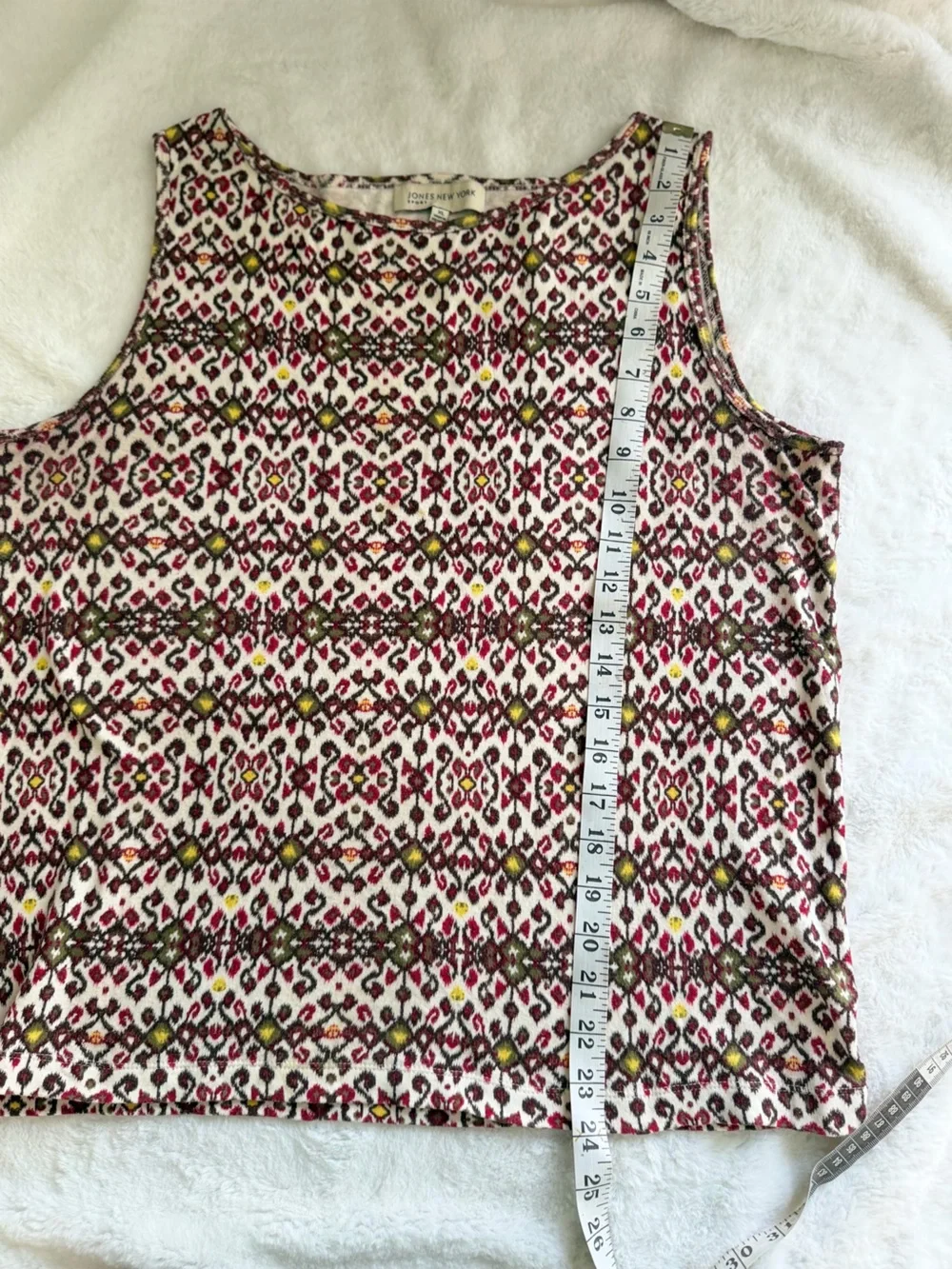 Jones New York Sleeveless Tank in Burgundy, Olive, Yellow and White Pattern